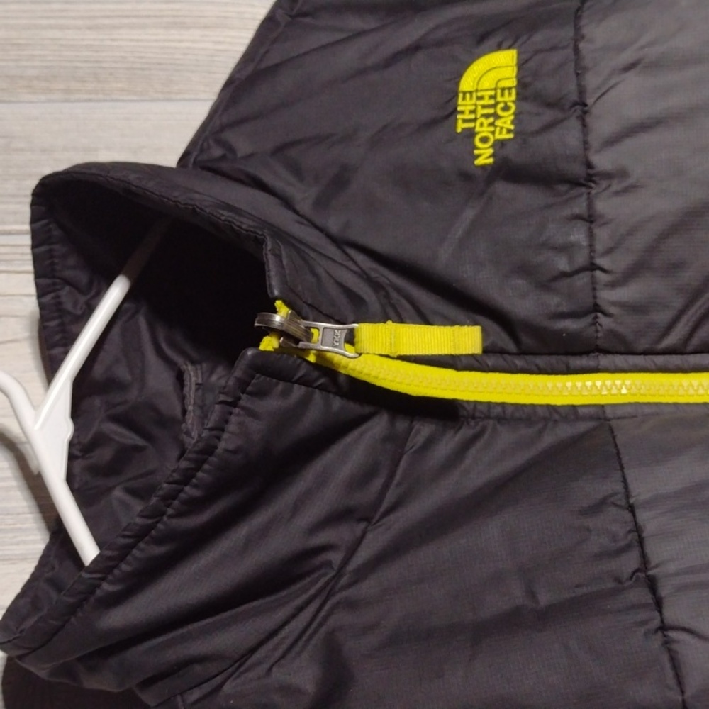 The North Face Jacket - Picture 2 of 12